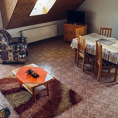 Relax House
